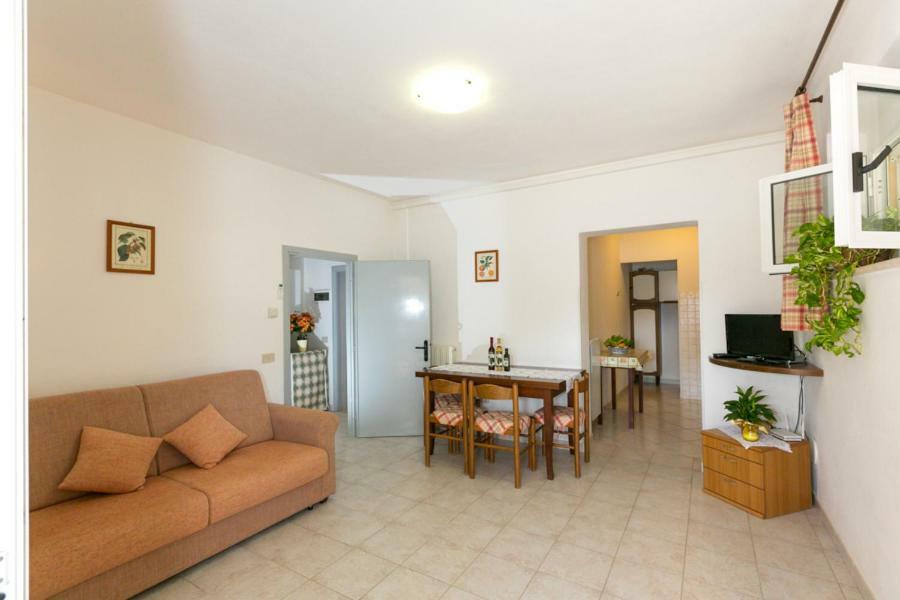 Agriturismo Case Nuove Castellina Marittima Exterior photo